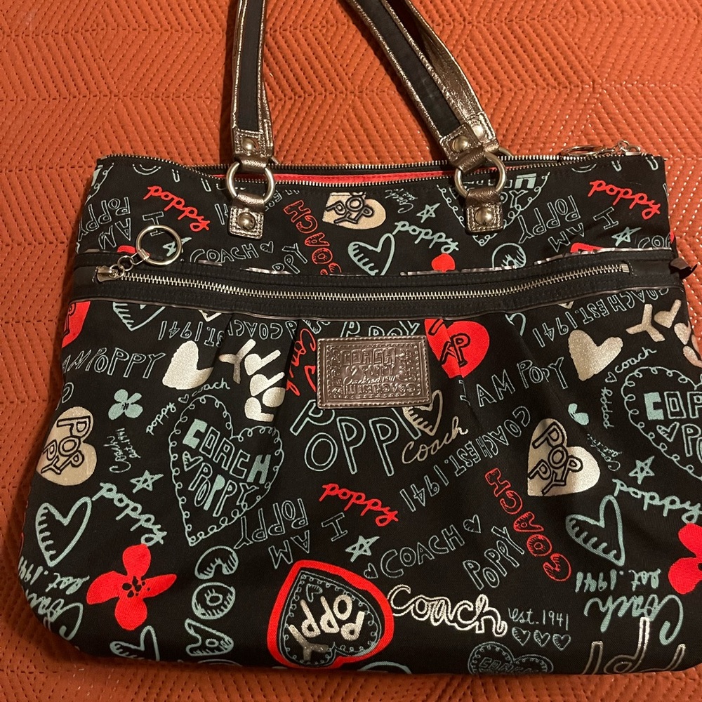 Coach poppy purse